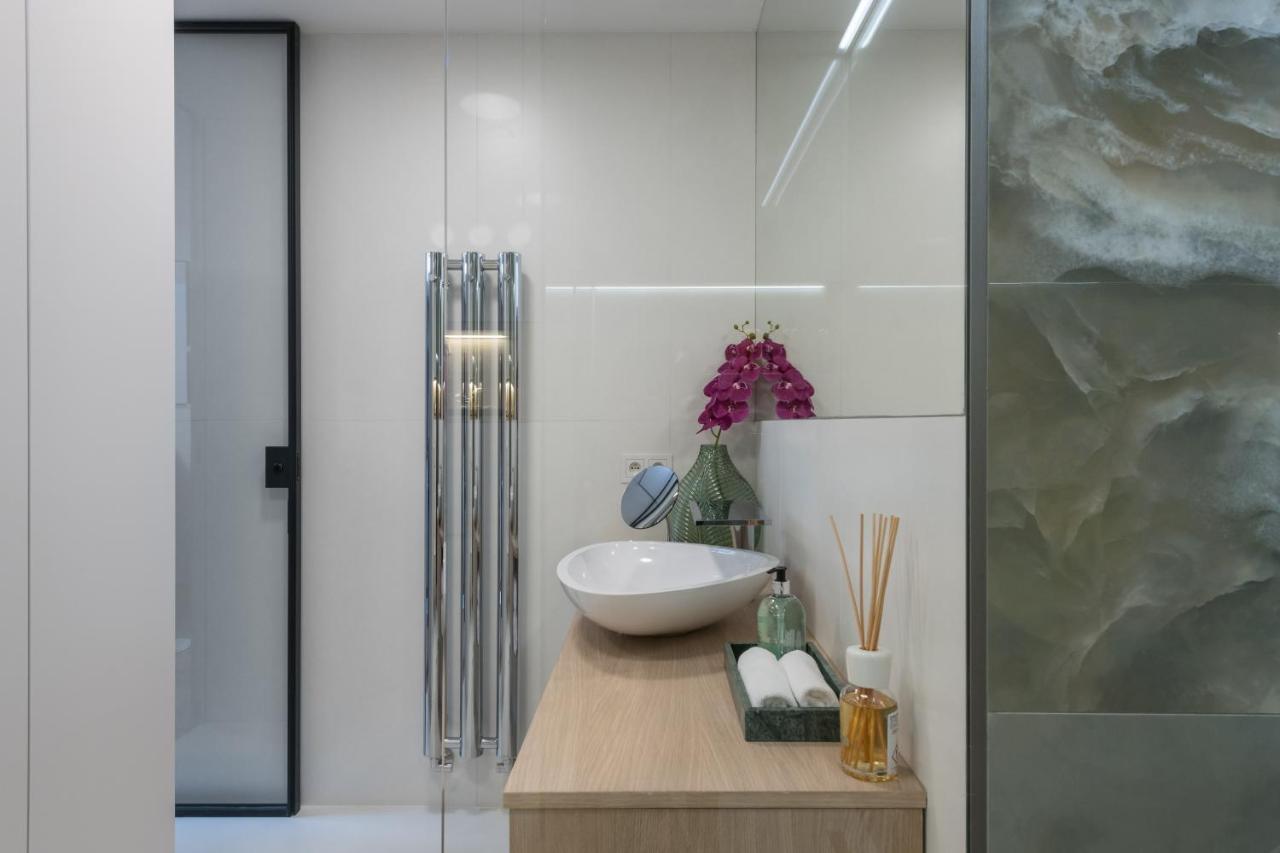 Fully Renovated Stylish Duplex In A Convenient Location * Praga
